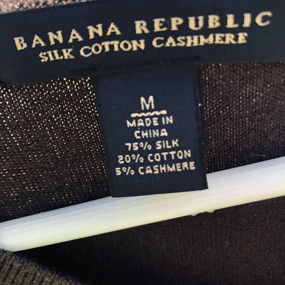 Banana Republic Silk Cotton Cashmere Brown size medium V Neck sweater - Picture 7 of 9